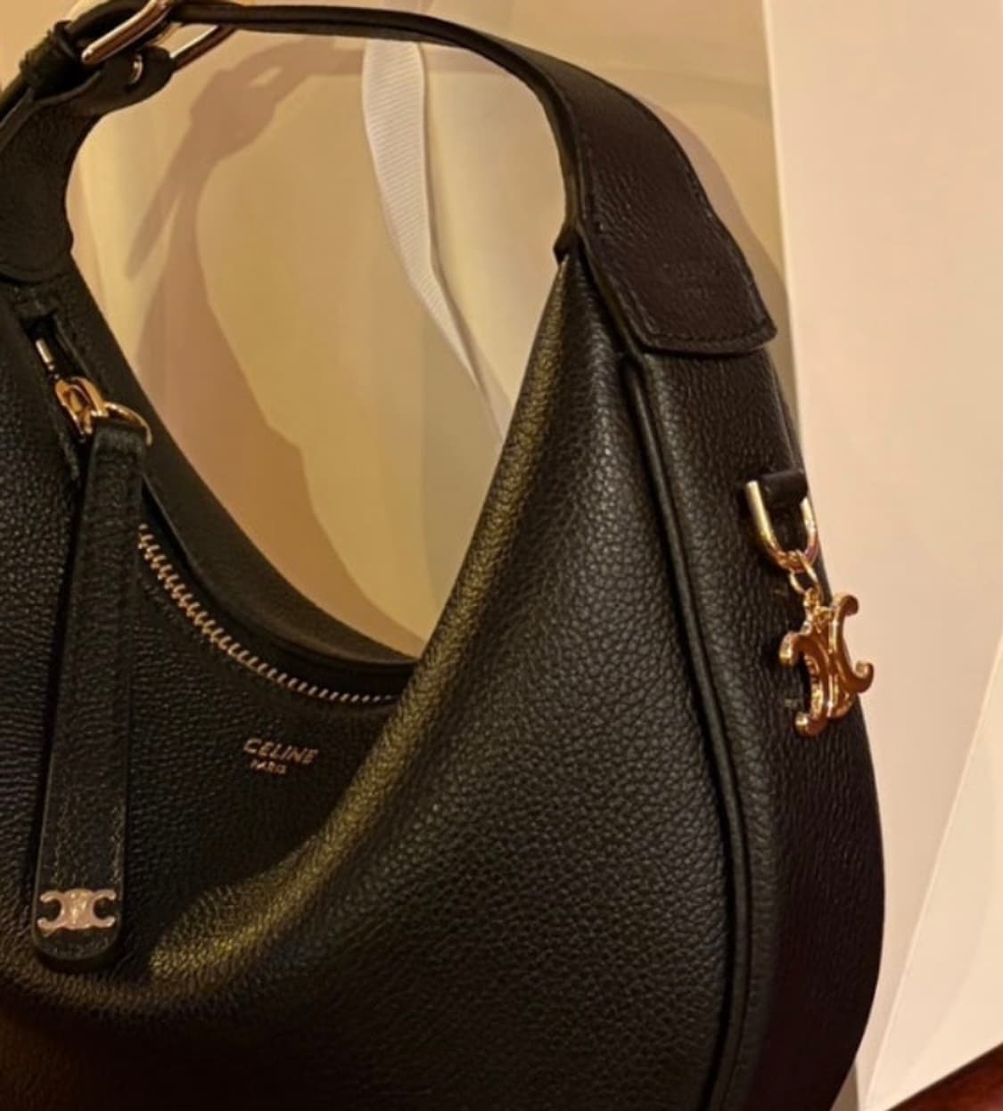 셀린느 트리옹프 키링 상품이미지1