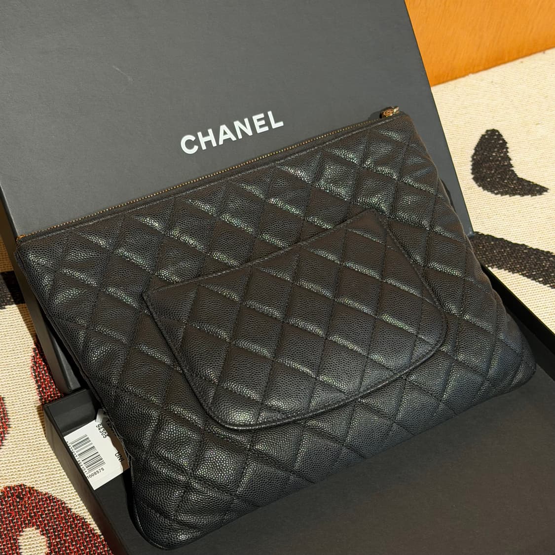 샤넬 캐비어 클러치 미디움 상품이미지4