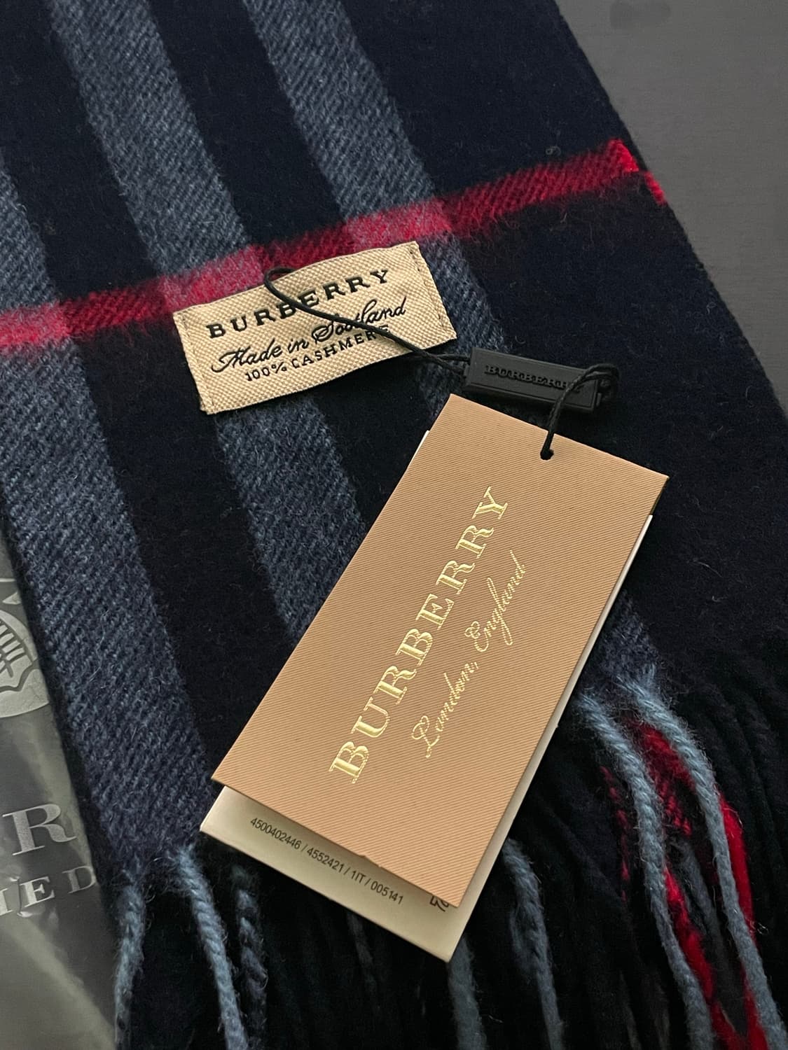 [새상품/정품] 버버리 캐시미어 머플러 목도리 자이언트 체크 상품이미지3