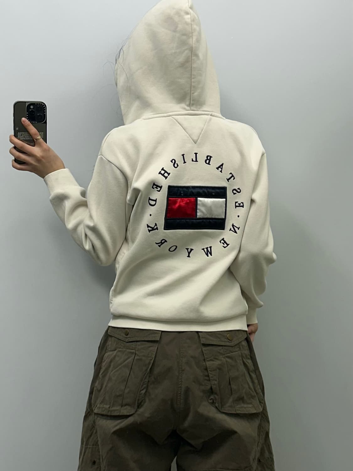 타미힐피거 백로고 화이트 후드집업 상품이미지2