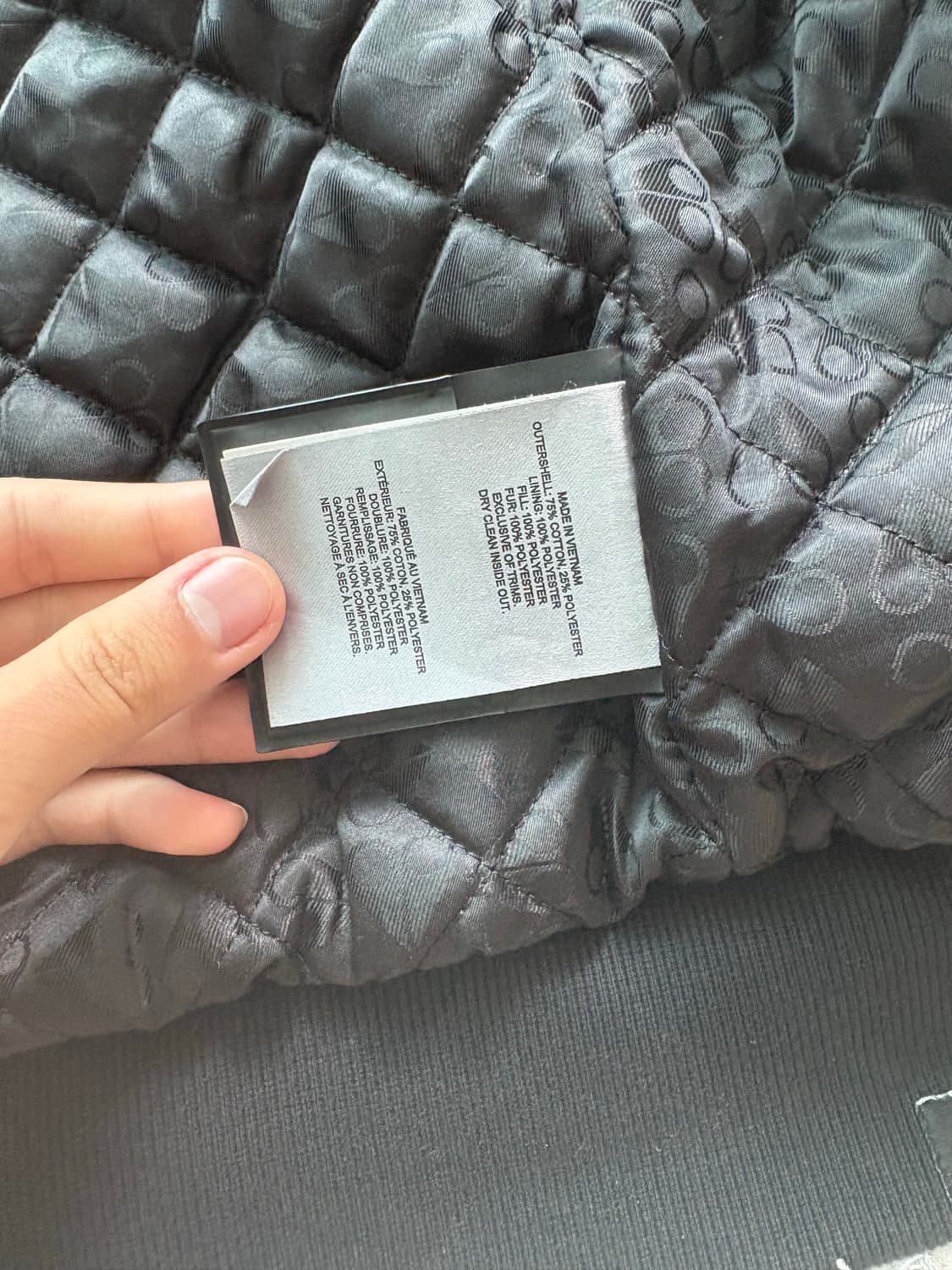 무스너클 버니스웨터 판매합니다 상품이미지4