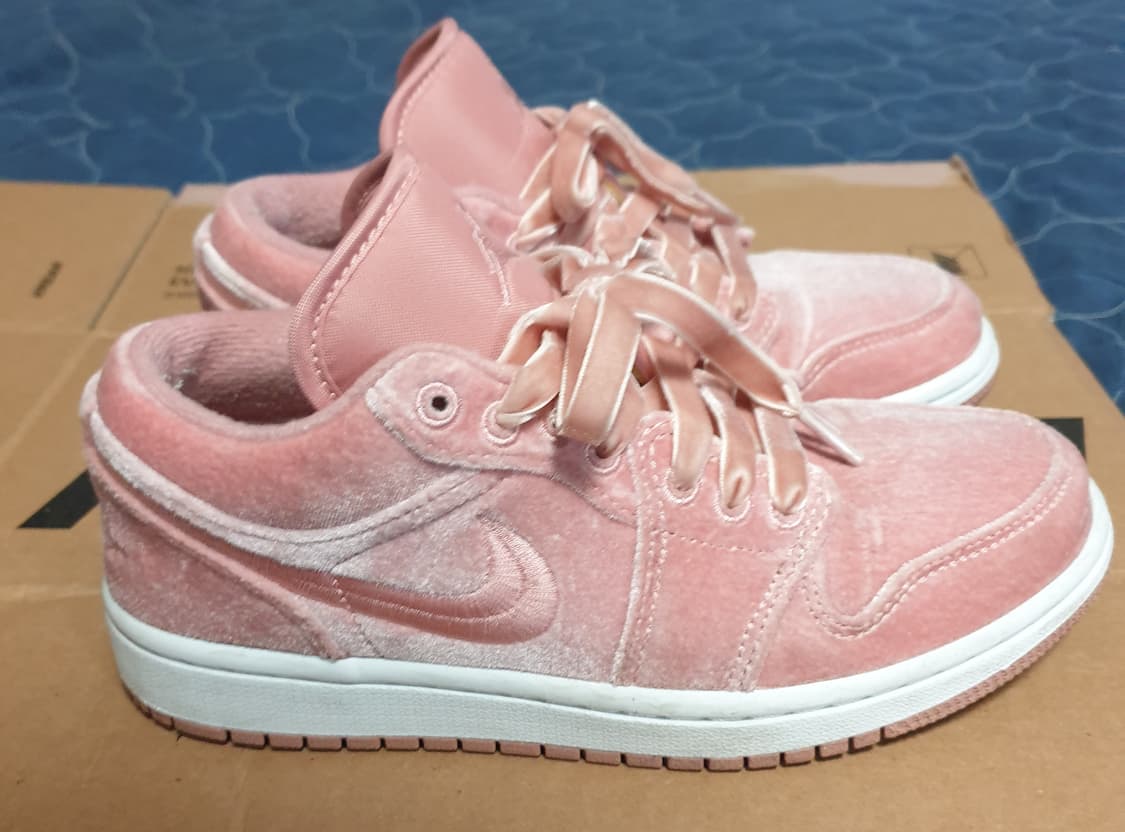 나이키 에어조던1 로우 SE 핑크벨벳 (235) DQ8396-600 상품이미지1