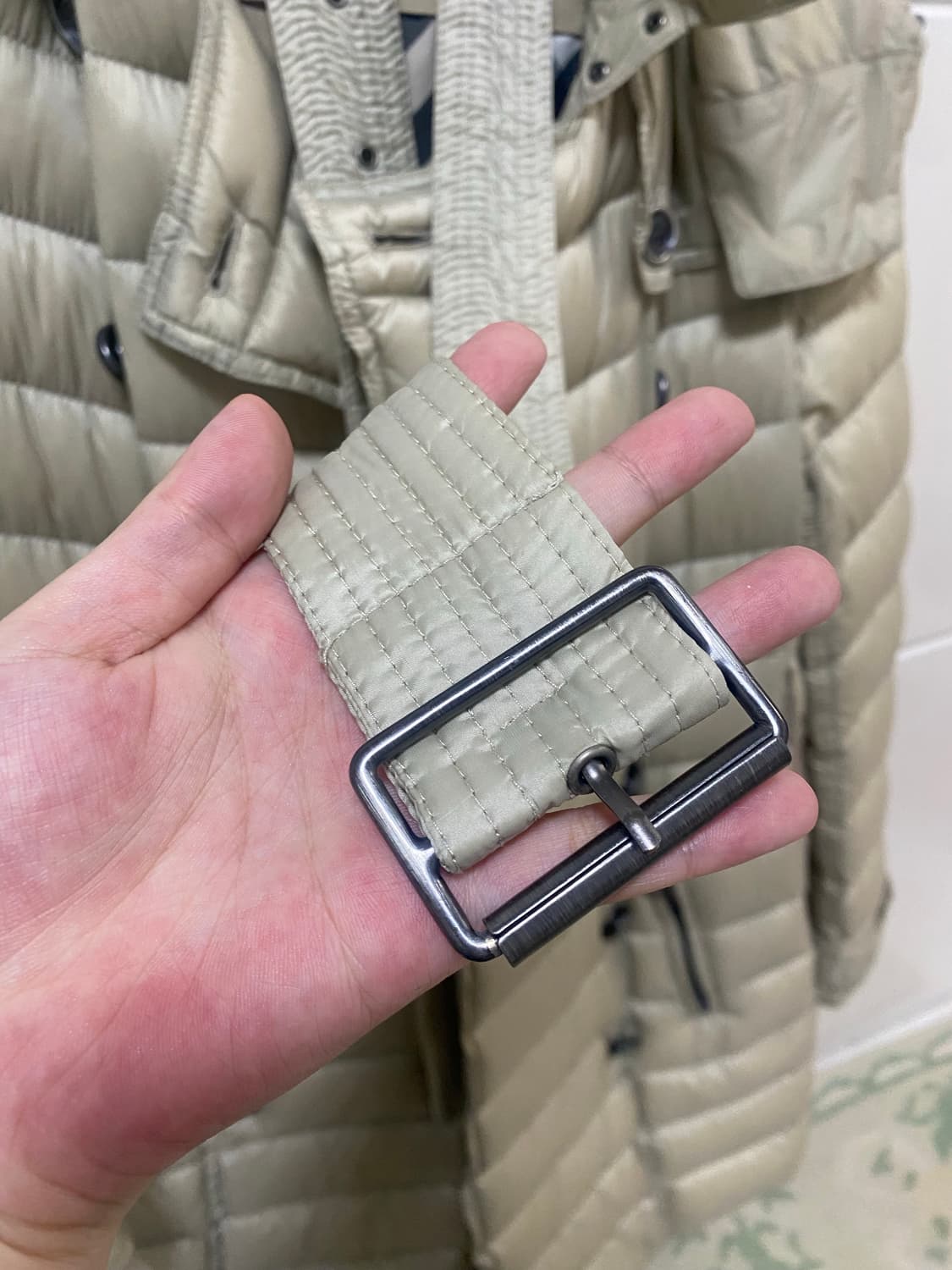 버버리 퀼팅 구스다운 패딩 상품이미지6