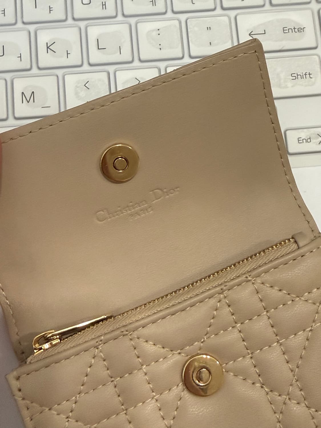 디올 카드 지갑 상품이미지4