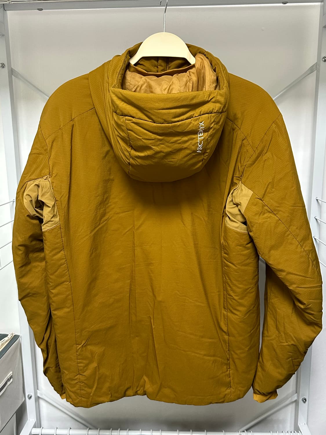 아크테릭스 아톰 헤비웨이트 후디 유콘 상품이미지2