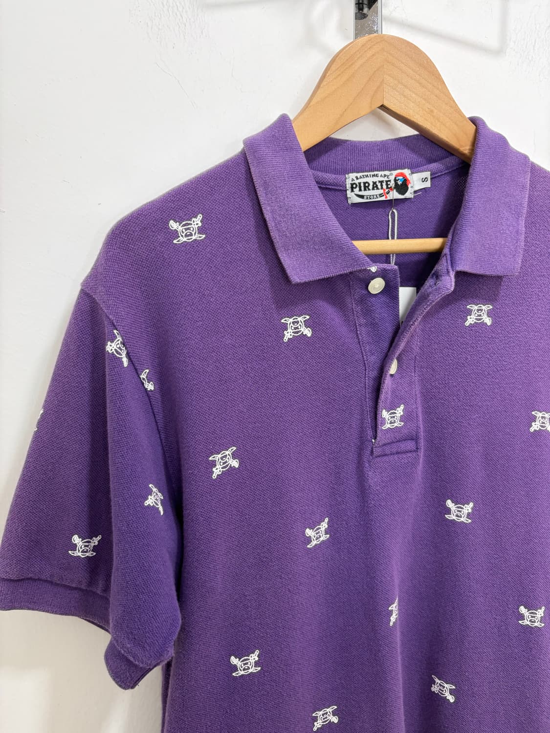 Bape PIRATE Store 카라 반팔티셔츠 상품이미지5