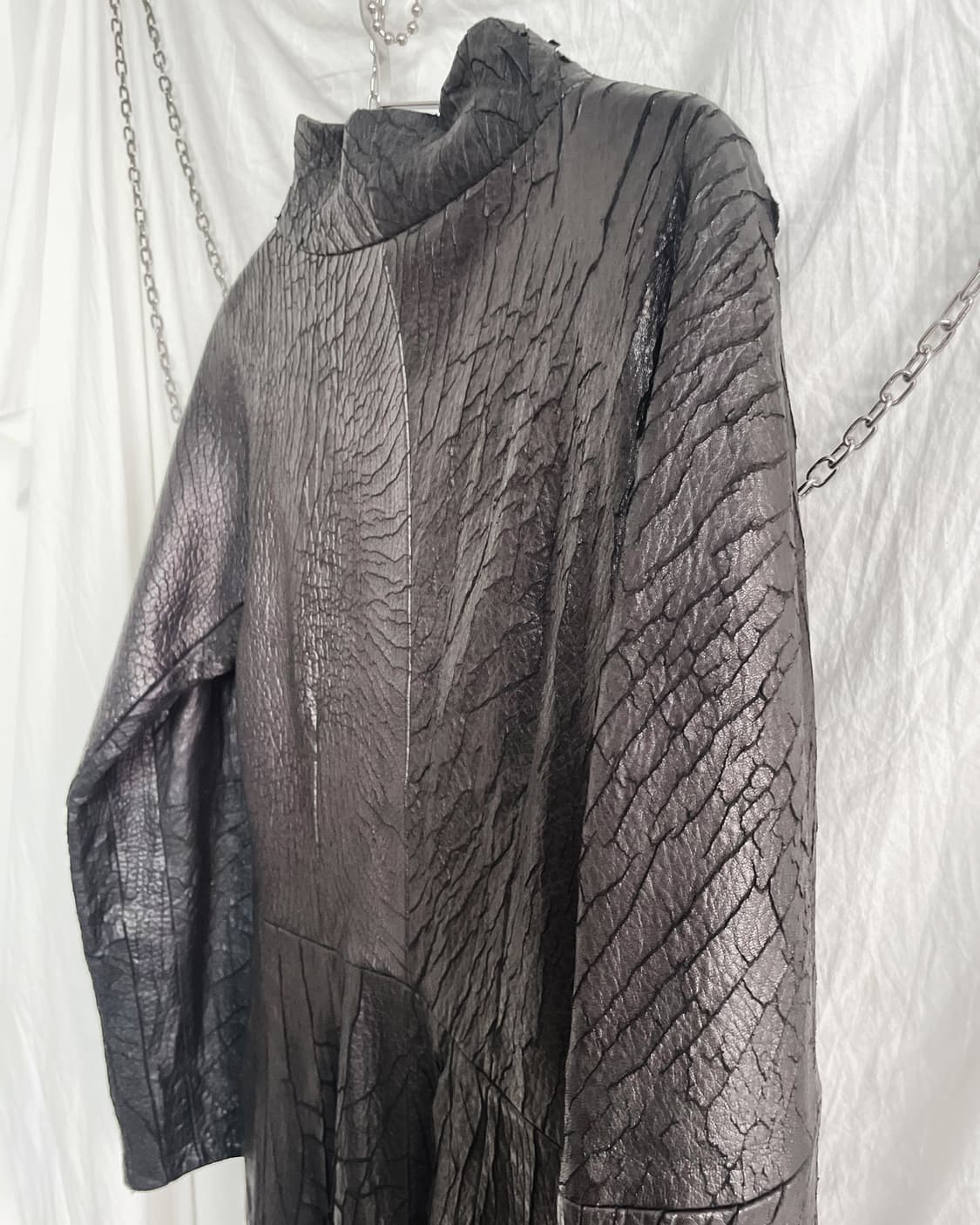 HAUTE 크랙레더 램스킨 아티저널 롱코트 상품이미지7