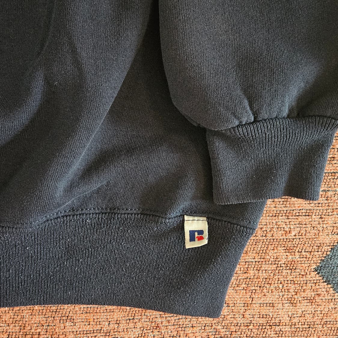 90s 러셀 레터링 스웻 상품이미지3