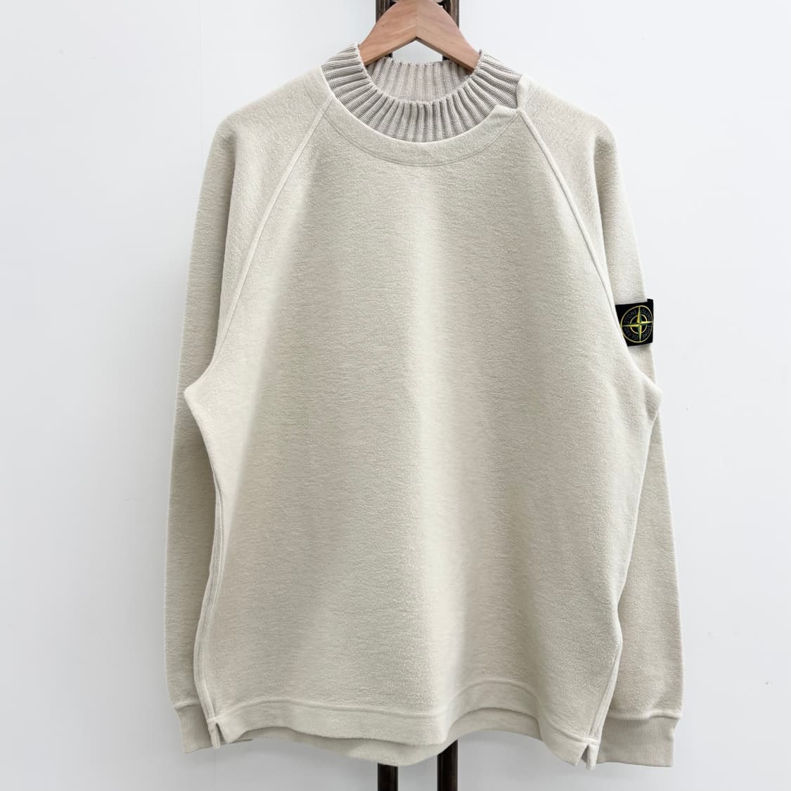 [XL]스톤아일랜드 와펜패치 니트 상품이미지1