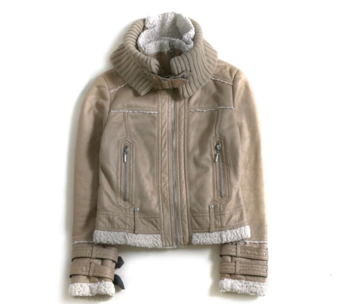 세실맥비 베이지 무스탕 상품이미지1