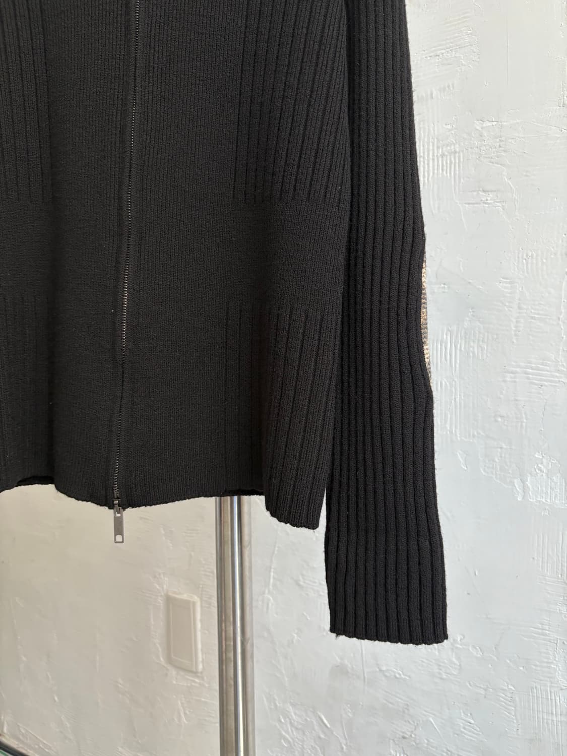 Burberry 버버리 블랙 노바체크 패치 니트 집업 상품이미지7