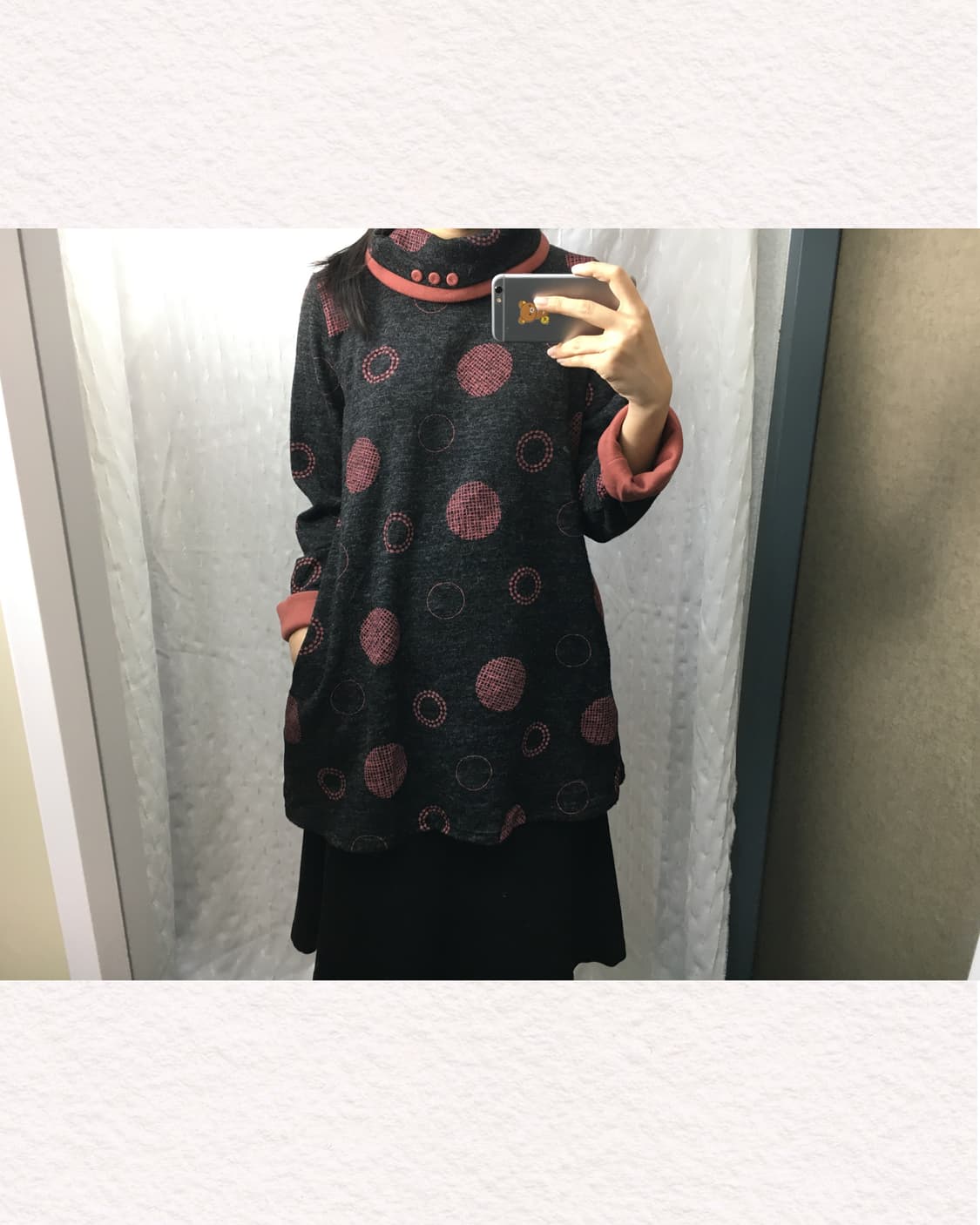 코랄핑크 도트 목폴라 티셔츠 상품이미지1