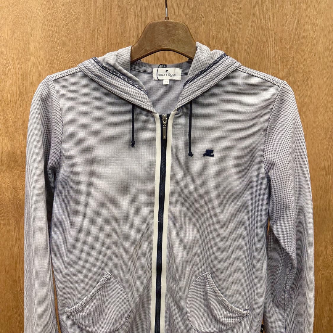 꾸레쥬 후드 집업 메시 텍스처 배색 라인 디테일 라이트그레이 상품이미지4