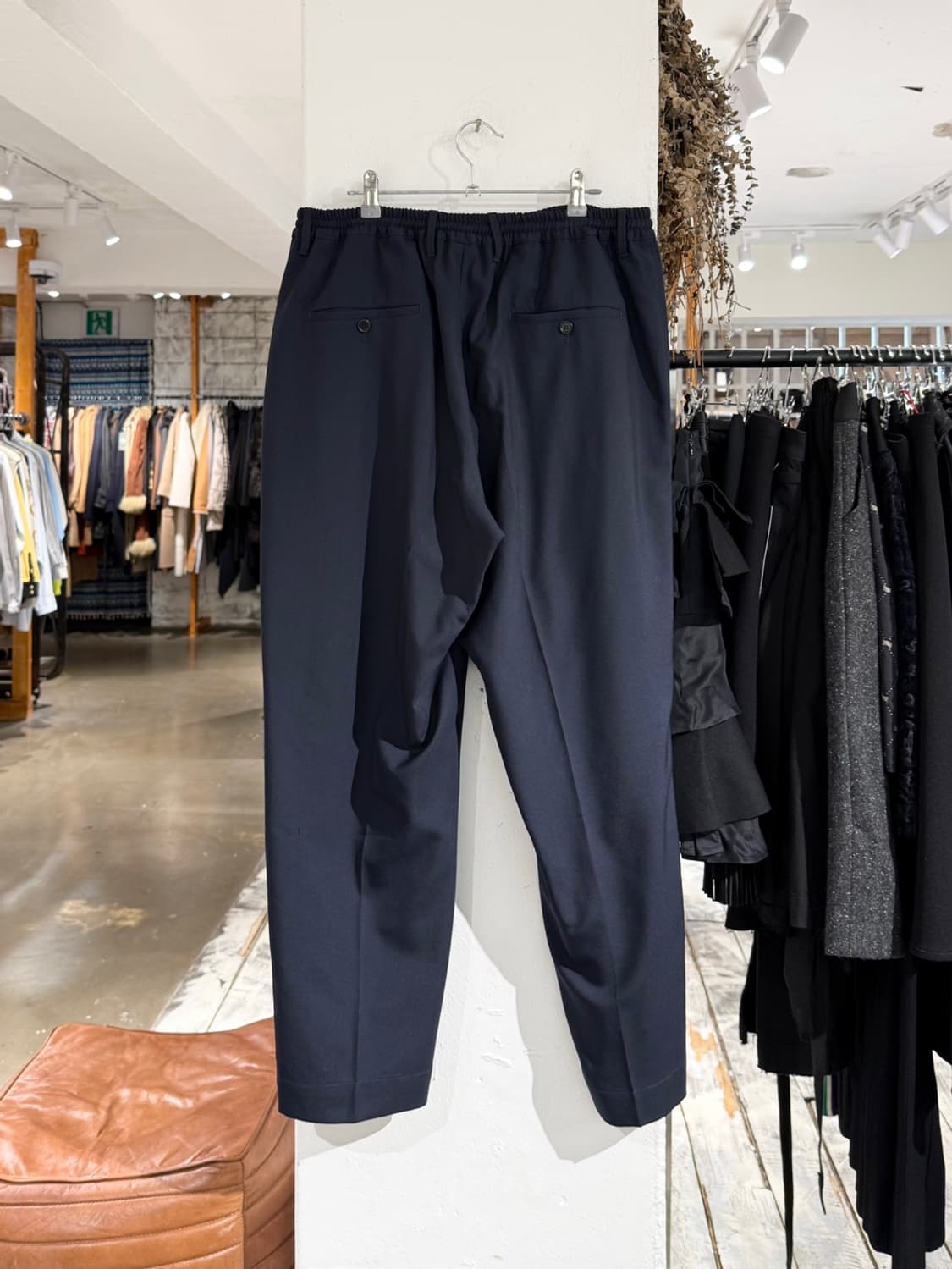 마르니 22ss 네이비 라나버진울 밴딩 슬랙스 팬츠  상품이미지4