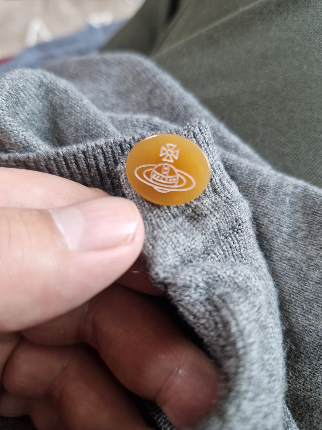 여성 비비안웨스트우드 크롭 그레이 가디건 F 상품이미지5