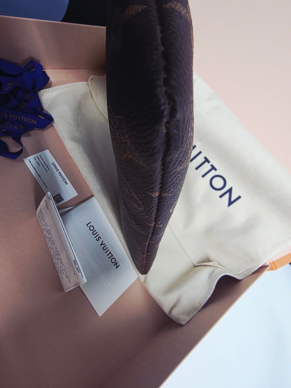 루이비통 모노그램 데일리 클러치 블랙&모노그램 상품이미지4