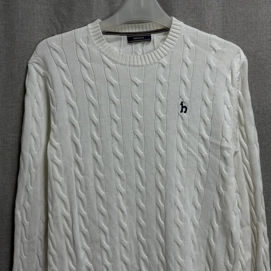 [100] 헤지스 남성 화이트 면 케이블 긴팔 니트 상품이미지3