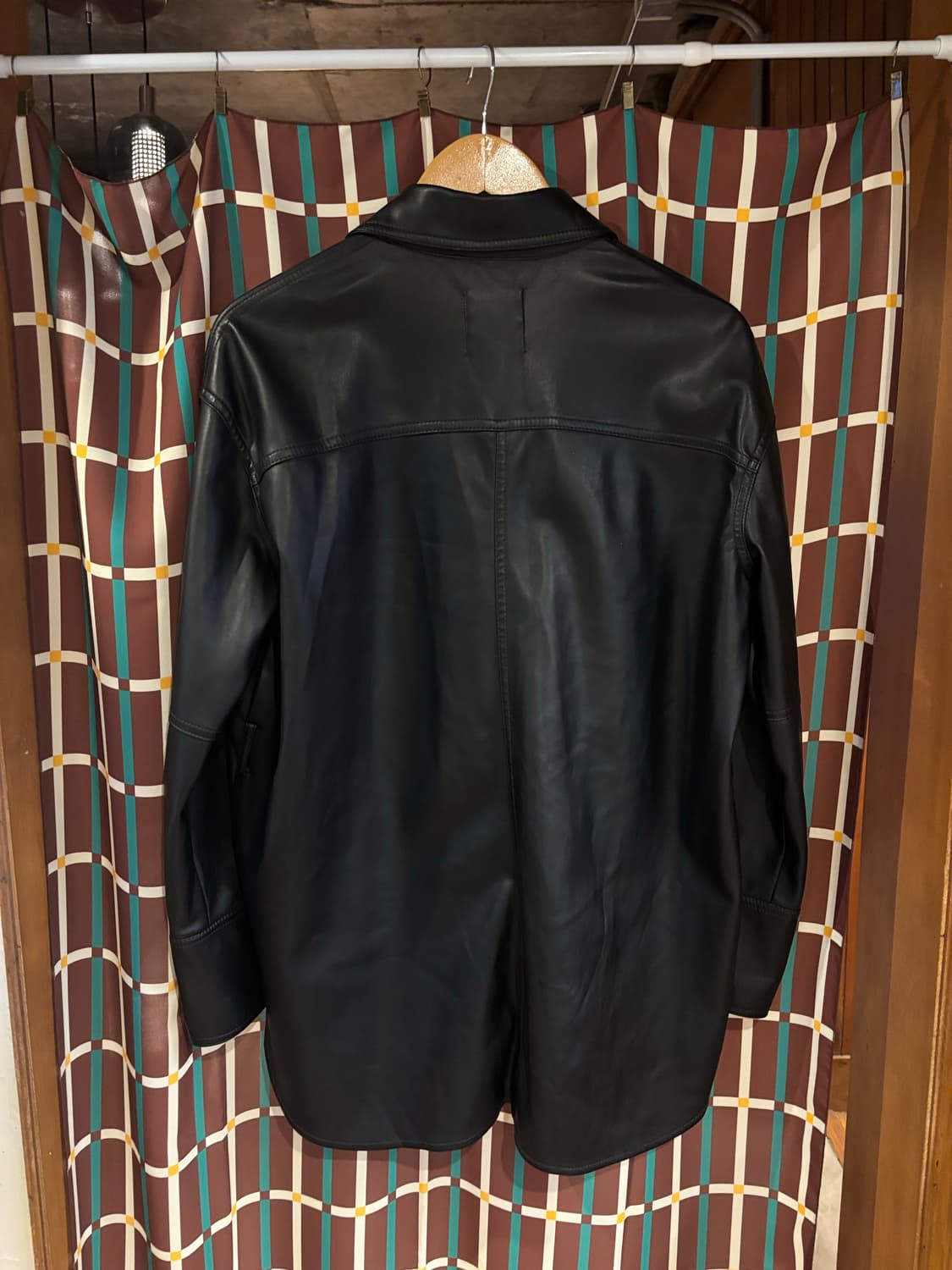 자라 블랙 레더 셔츠 자켓 상품이미지5