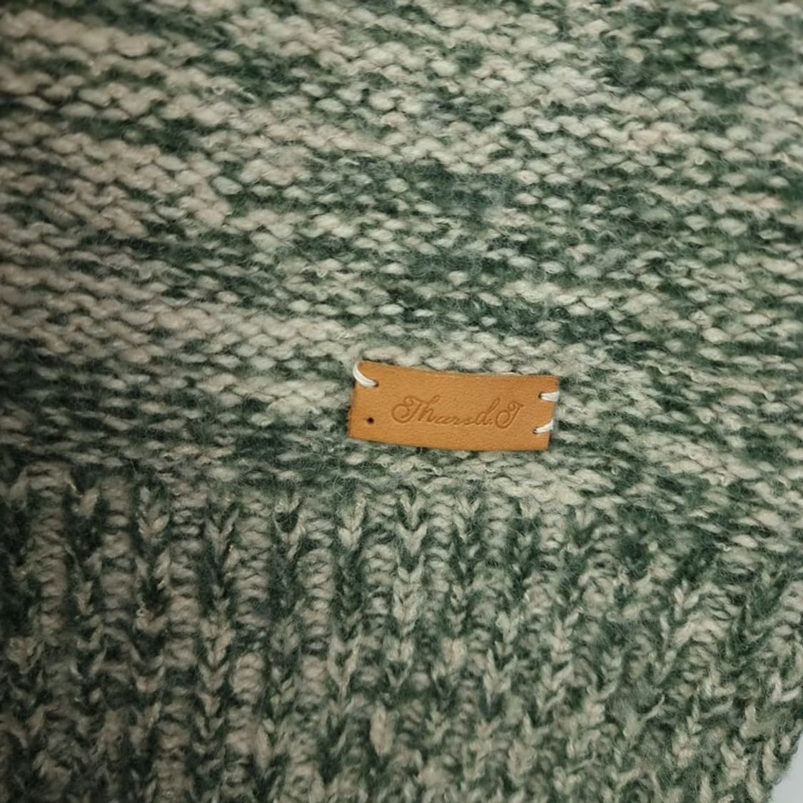 [써스데이아일랜드] 에스닉 패턴 오버핏 롱 니트 M19640 상품이미지6