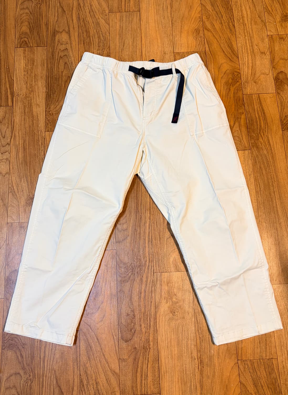 그라미치 루즈테이퍼드 natural 컬러 XL 상품이미지1