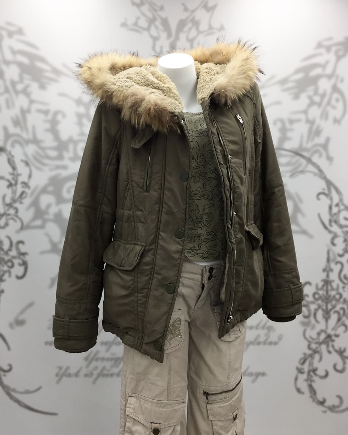 Y2K Wolfcore Padded Parka 상품이미지1