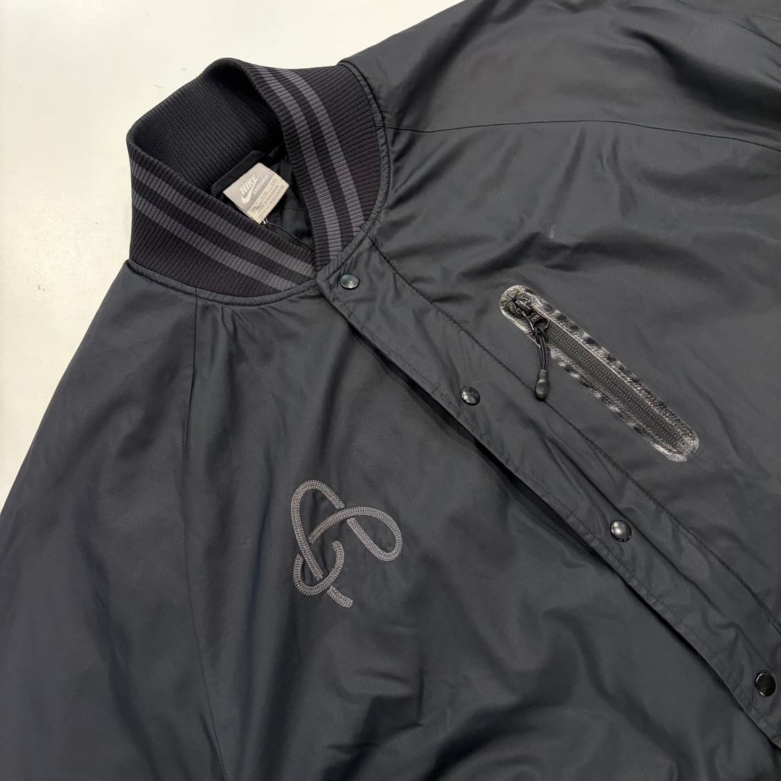 [2XL] 10s 나이키 검정색 봄버 바시티 자켓 B350 상품이미지5