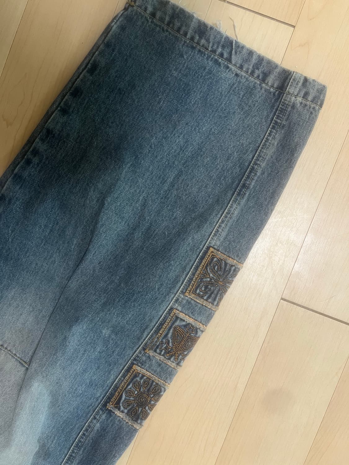 카락터Vintage emblem denim pants / Muddy bl 상품이미지3