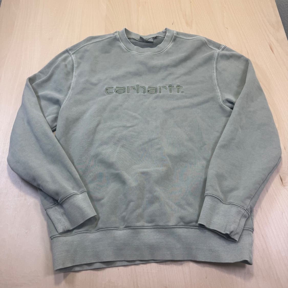 칼하트 WIP 자수 로고 맨투맨 상품이미지1