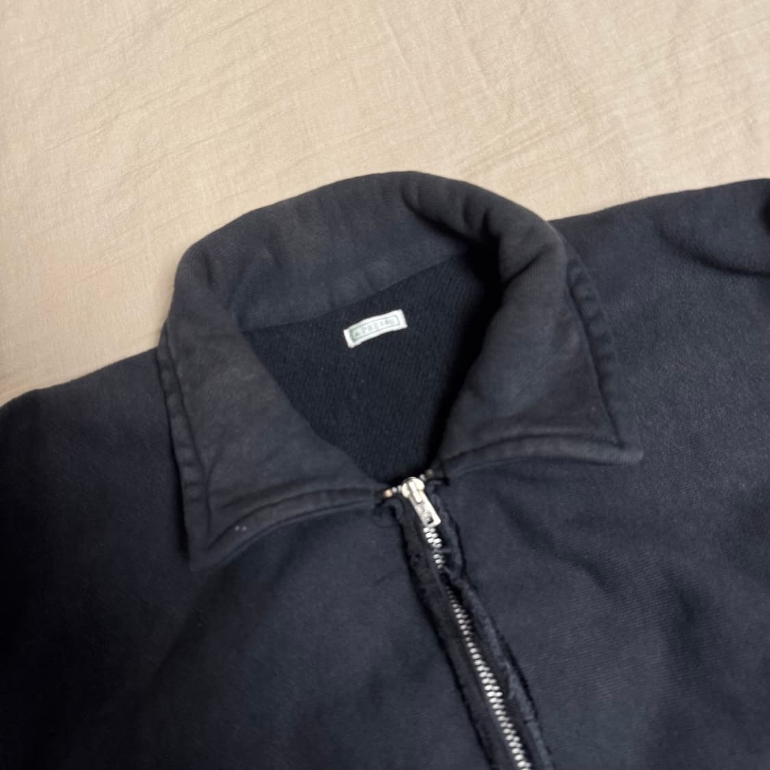 [4]24FW 아프레쎄 하프집업  블랙 상품이미지3