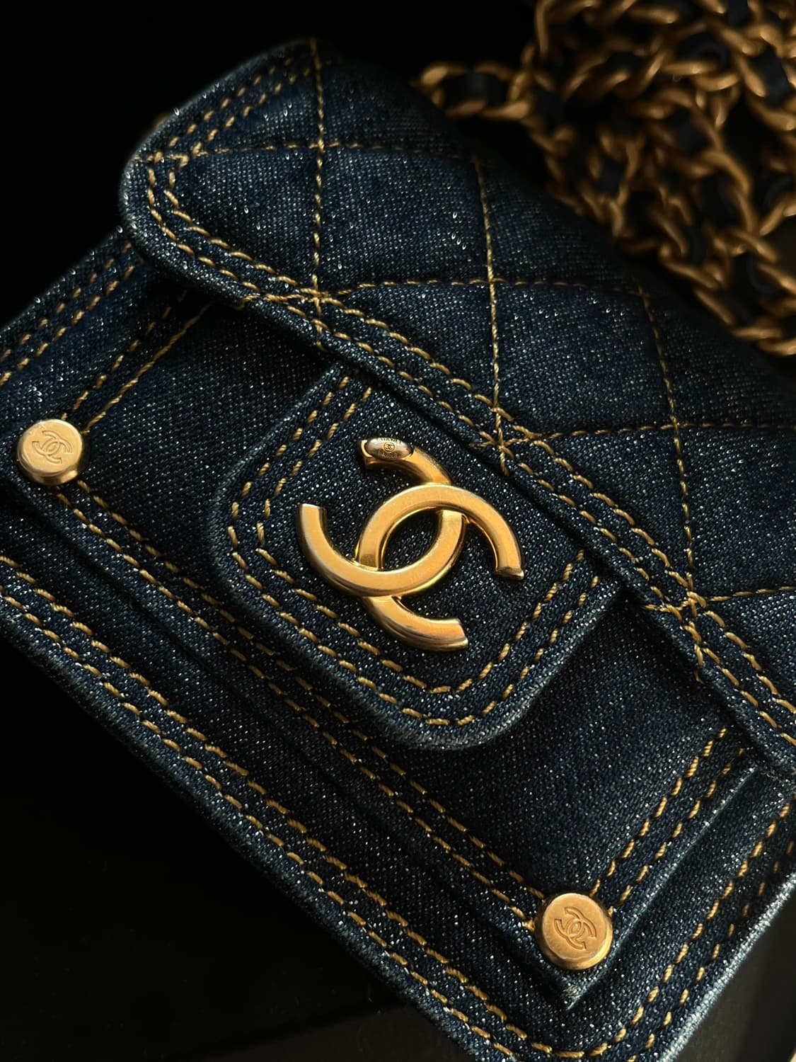 제니 페기구 착용 샤넬 데님 미니백 상품이미지2