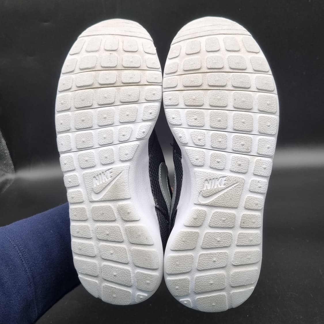 나이키 로쉬런 여성운동화235 상품이미지3