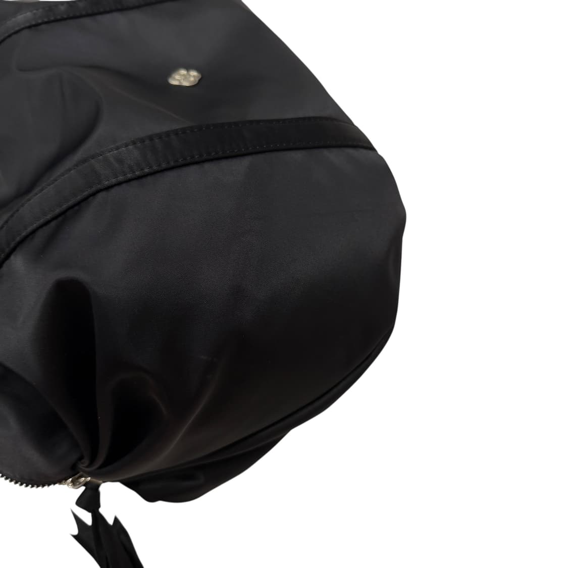 히어리 우먼 오로라 셔링 더플백 블랙 가방 상품이미지9