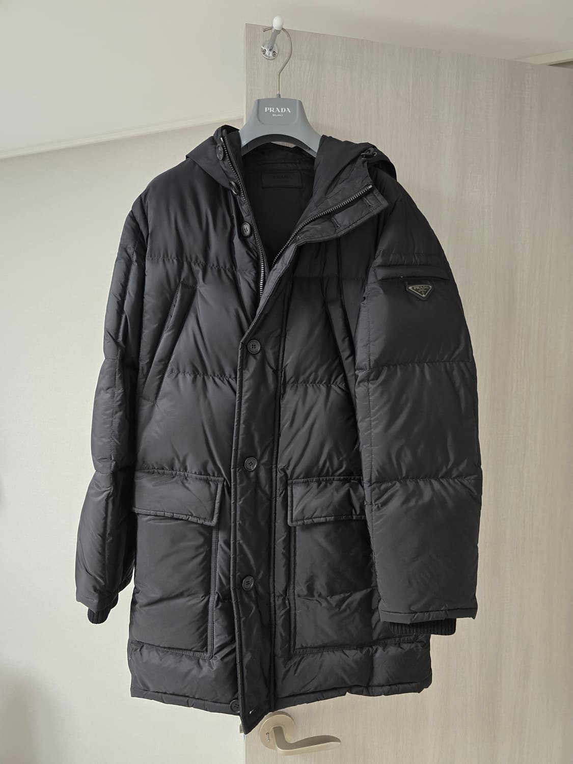 프라다 구스다운 후드 패딩 M 상품이미지1