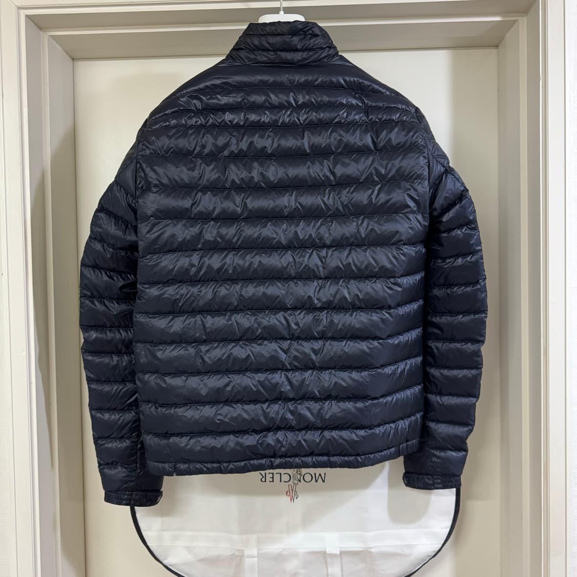 몽클레어 다니엘 경량패딩 5사이즈 네이비 상품이미지5