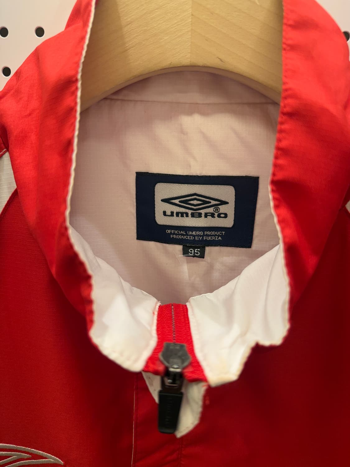 엄브로 레드 화이트 빅로고 올드스쿨 윈드브레이커 U176 상품이미지5