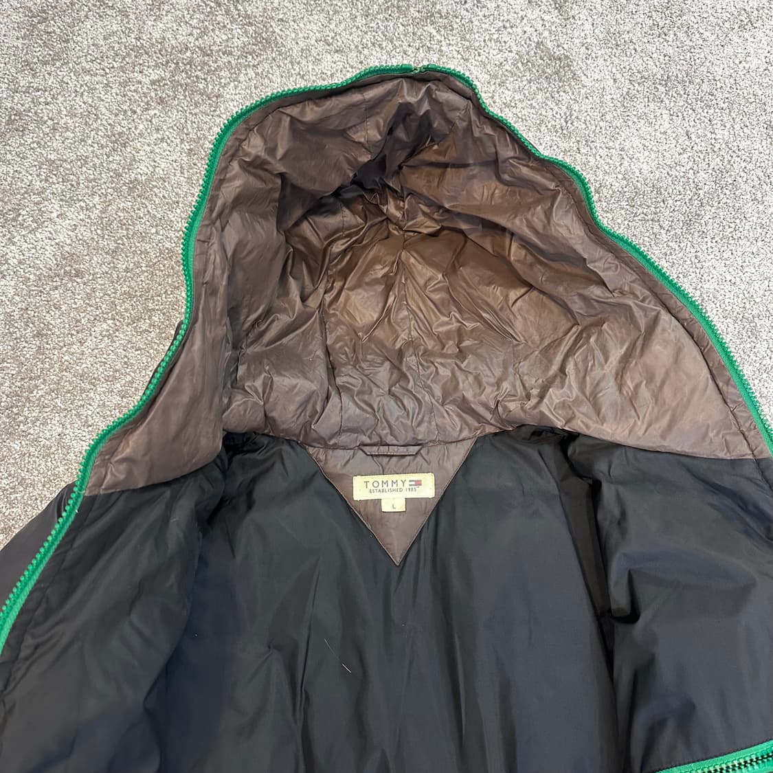 타미힐피거 블랙 무광 다운 패딩L 상품이미지8