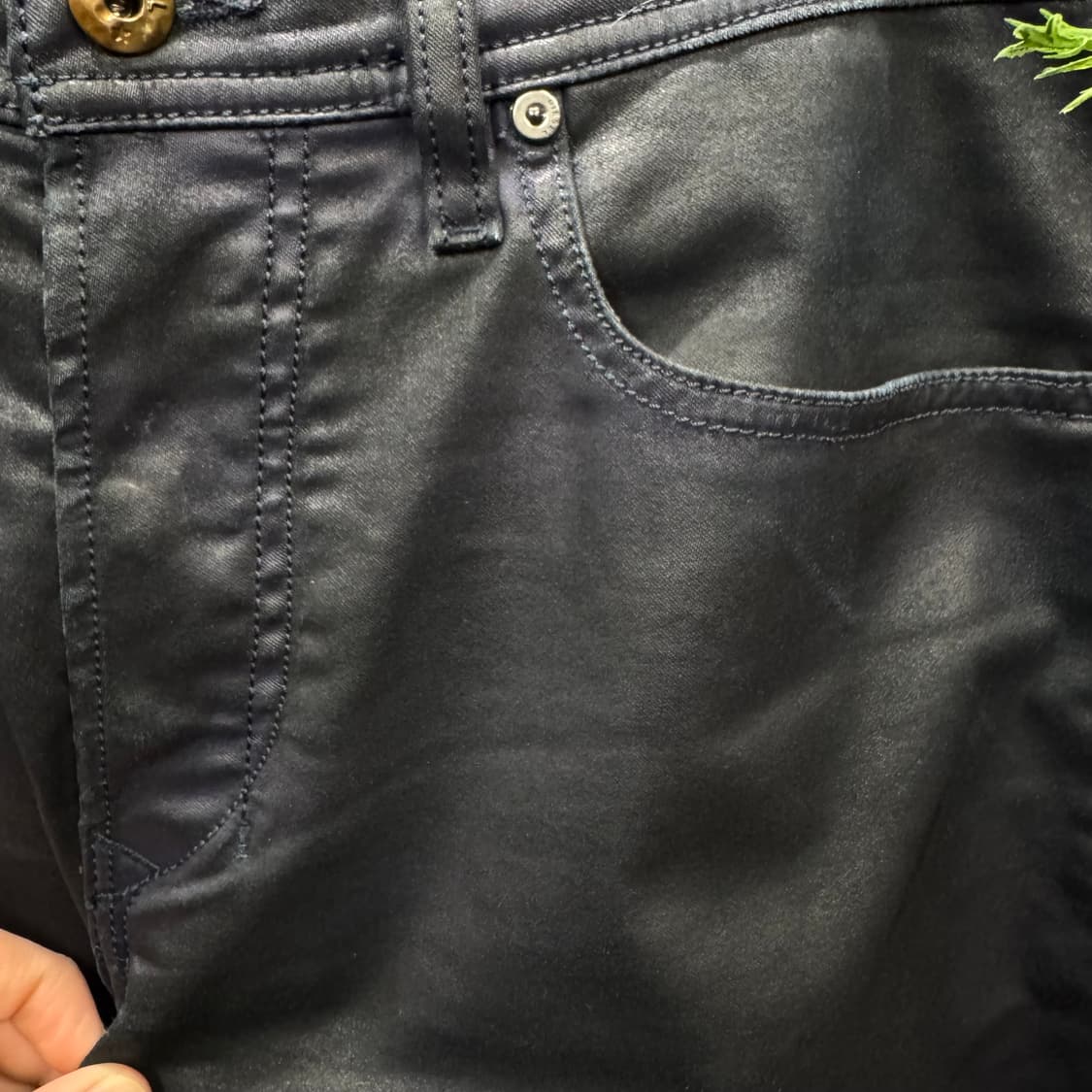 디젤 인더스트리 데님 코팅진 팬츠 후면 로고 포인트 네이비 상품이미지10