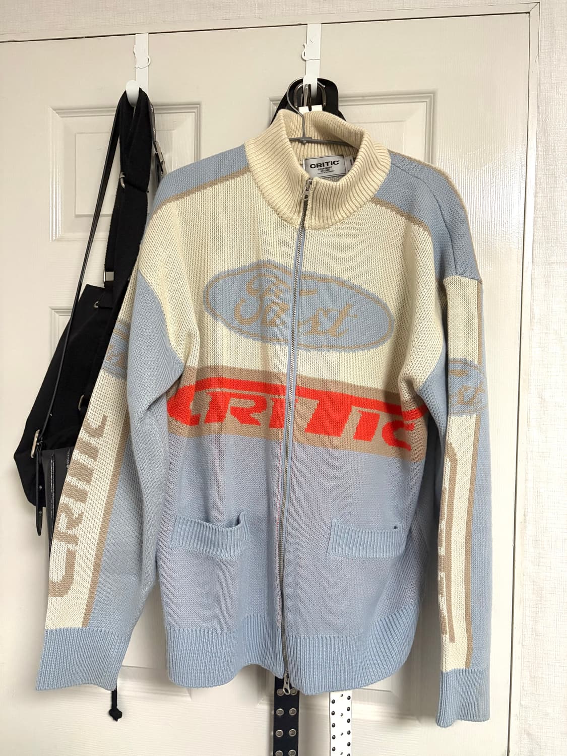 Critic 크리틱 니트 집업 상품이미지1