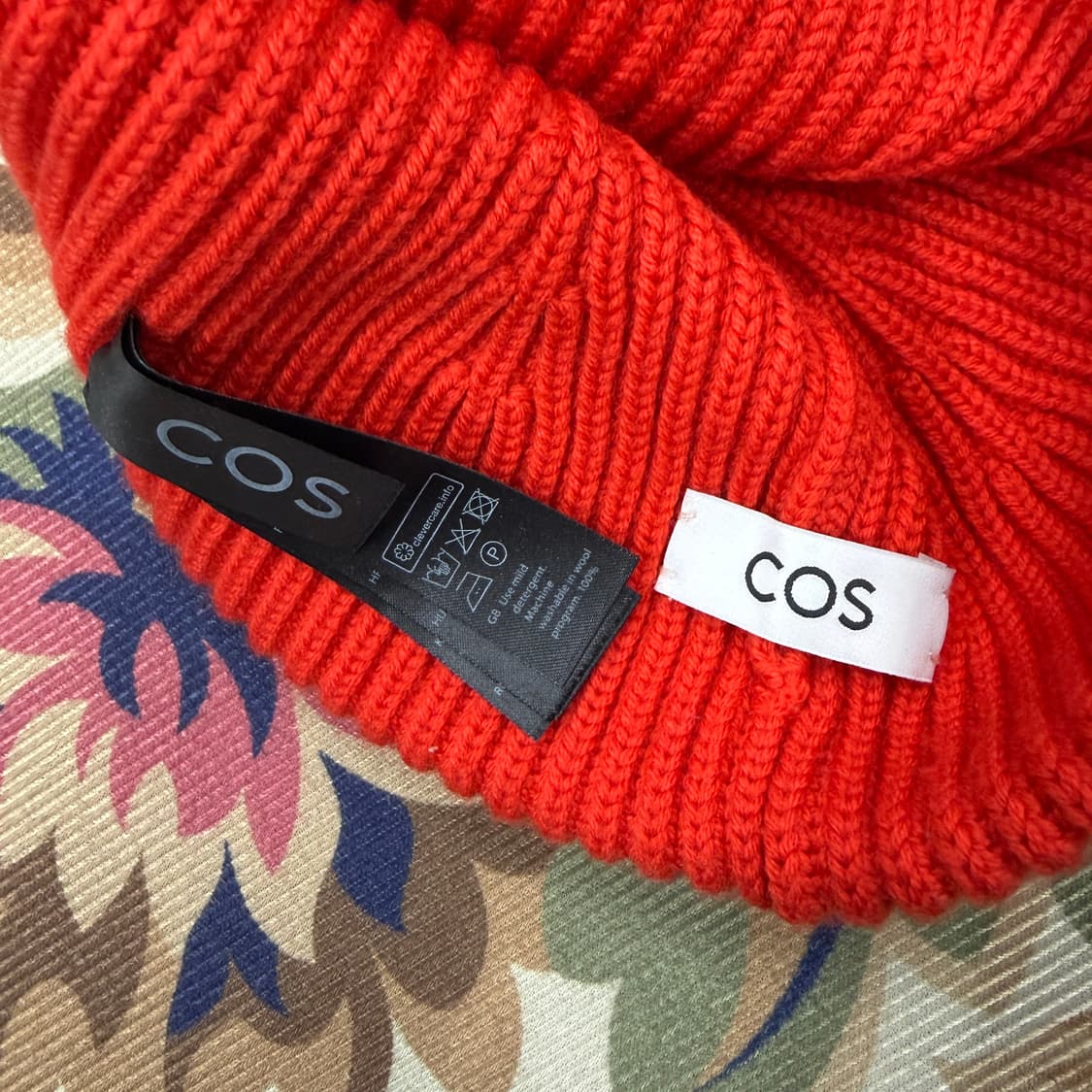 코스 COS 숏비니(주황색) 상품이미지3