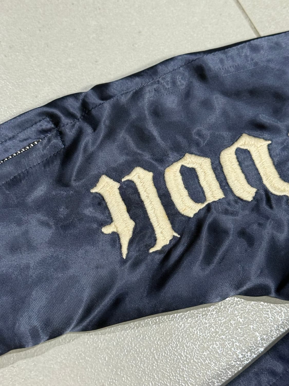 2004 네이버후드 10주년 기념 자수 범벅 스카잔 자켓 상품이미지9