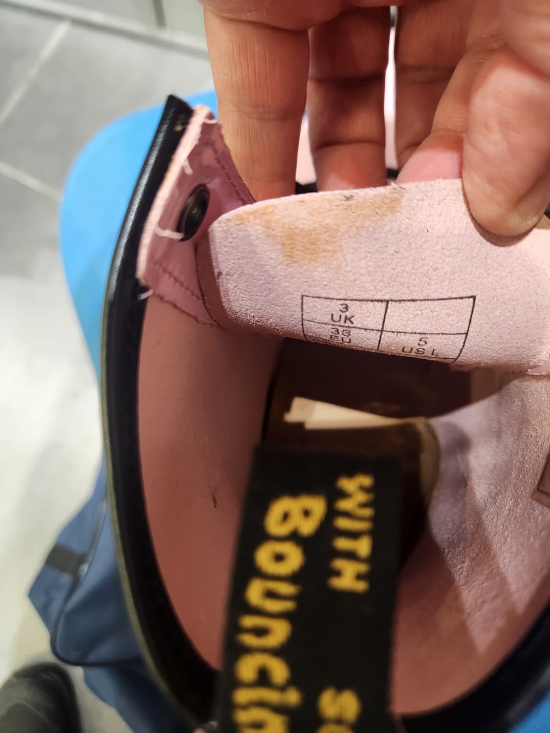 닥터마틴 1460 페이던트 핑크 8홀 부츠 (딸기우유색) 상품이미지4