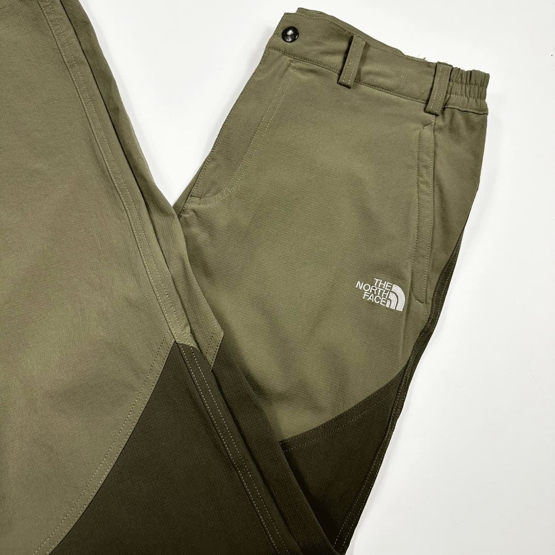 노스페이스 트레이닝 카키 배색 츄리닝 바지 (32인치) 상품이미지1