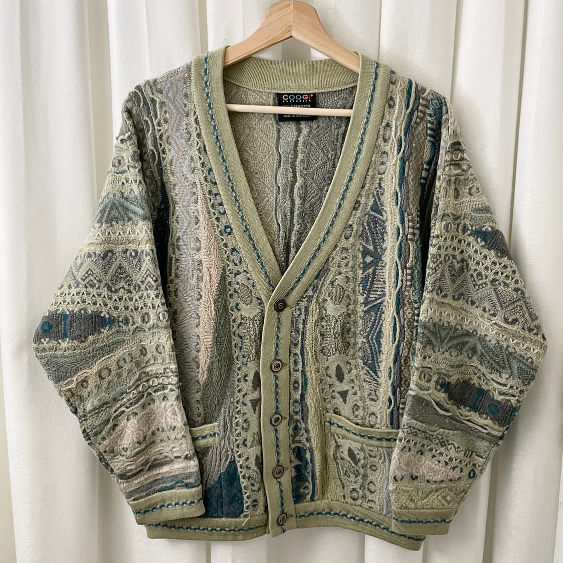 쿠지 올리브 배색 케이블 가디건 상품이미지2