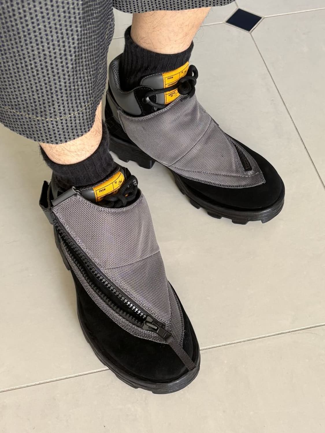 COWHIDE MESH COVER LEATHER ANKLE BOOTS 상품이미지3