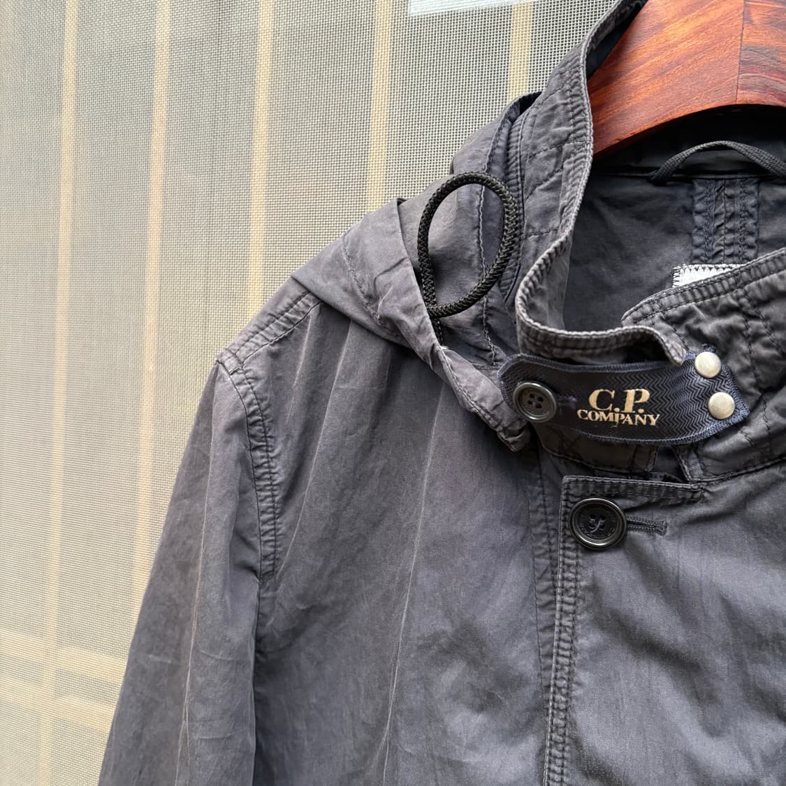 씨피컴퍼니 네이비 페이딩 고글 Mille Miglia 후디 자켓 상품이미지2