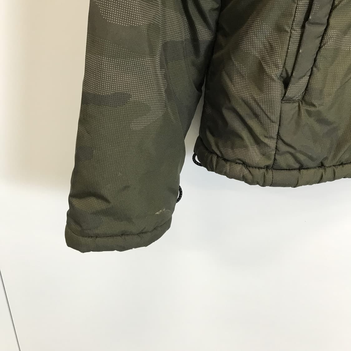 타미힐피거 카모 경량패딩 [M] 상품이미지3