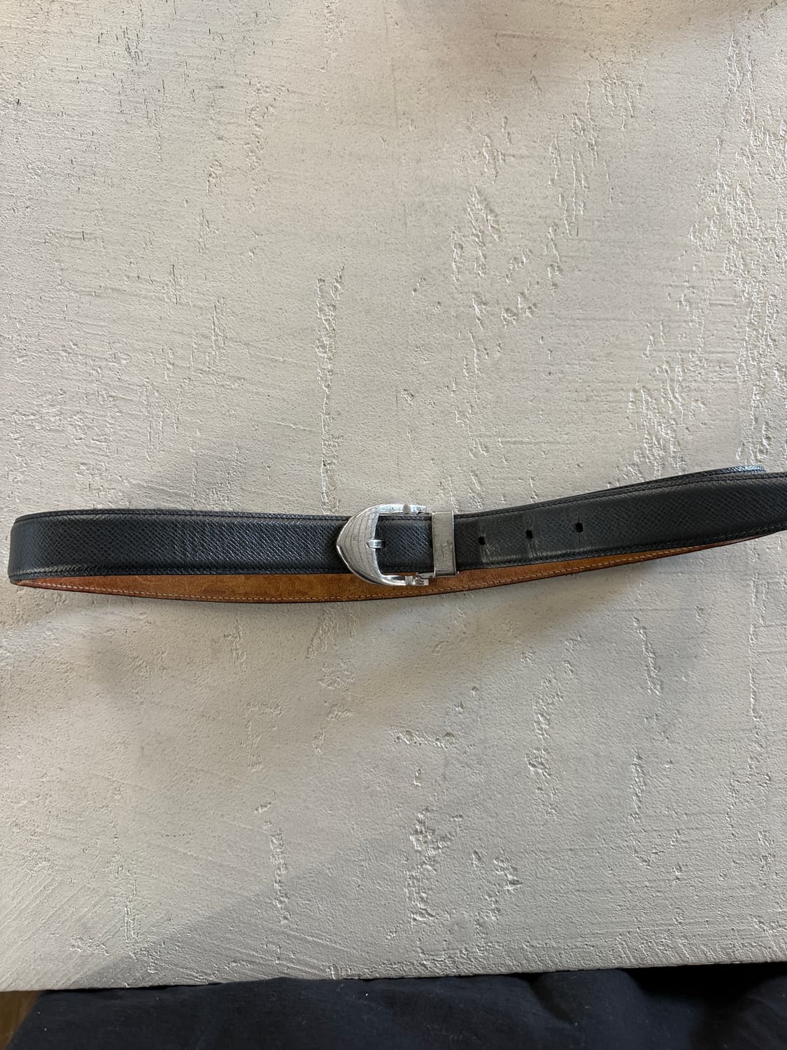 루이비통 정품 타이가 남성 블랙 가죽 벨트 32 상품이미지2