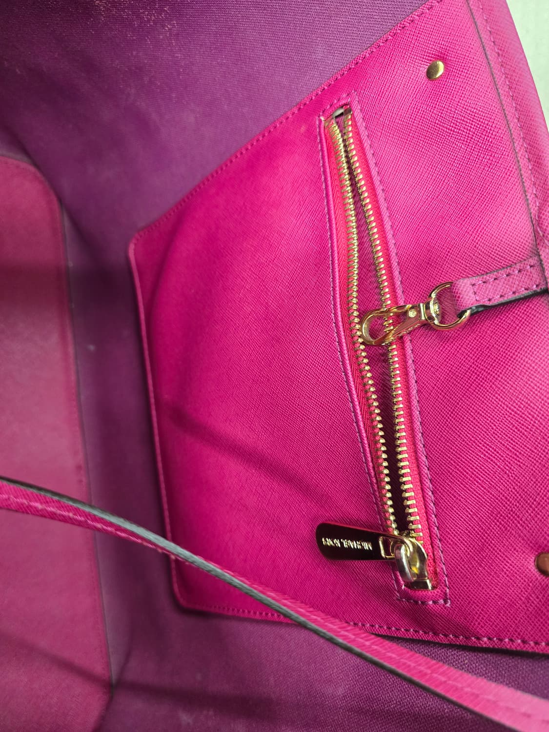 마이클코어스트래블토트백 상품이미지6