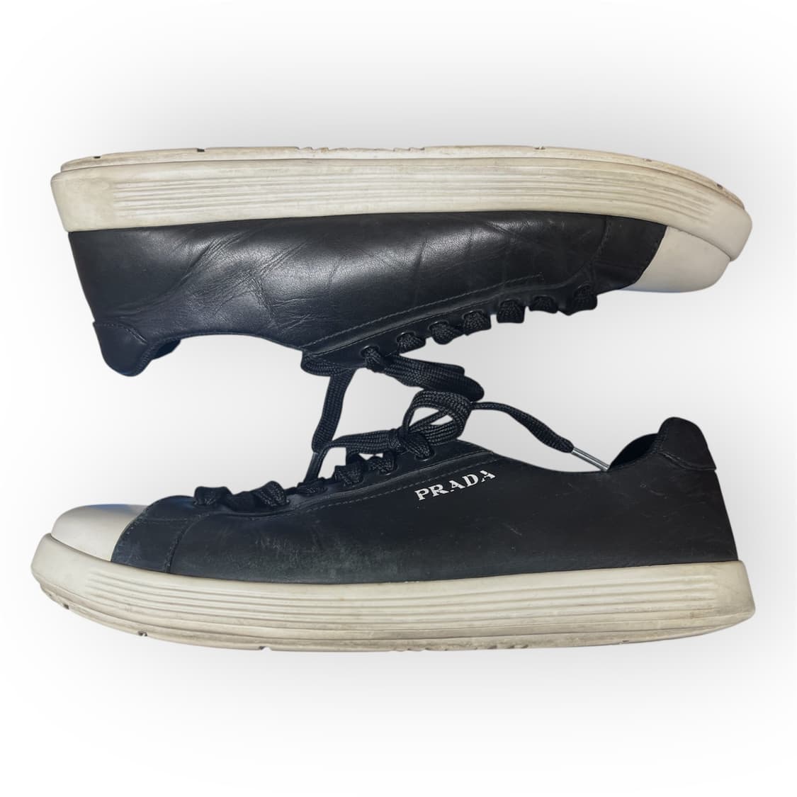 [265] 프라다 블랙 레더 스니커즈 상품이미지4