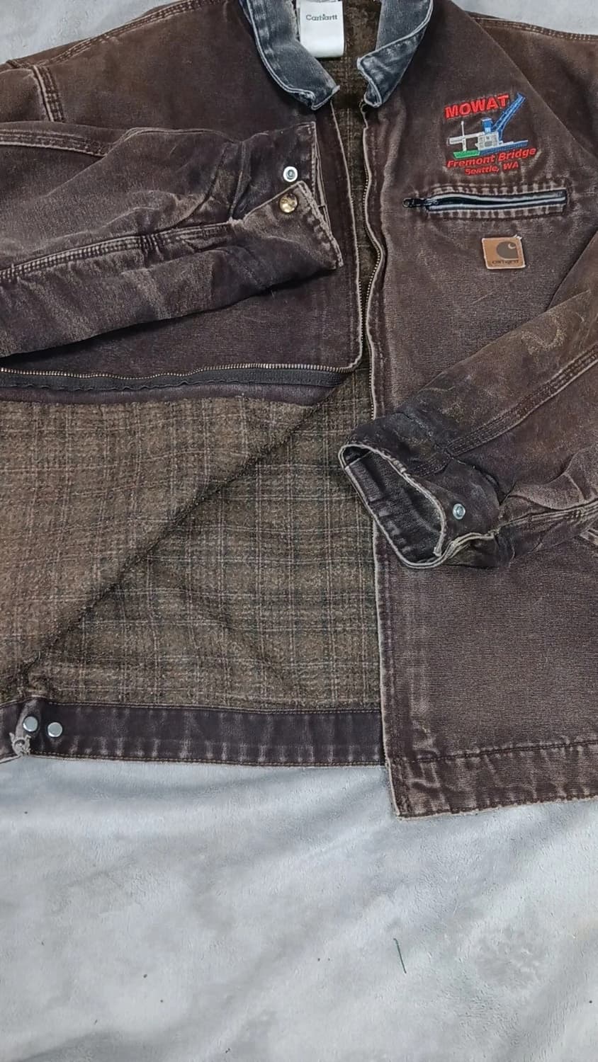 칼하트 J97 디트로이트 모왓 프리몬트 브리지 커스텀 자켓 다크브라운 상품이미지3